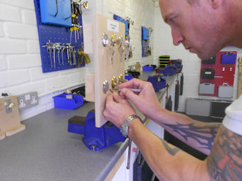 locksmith training school